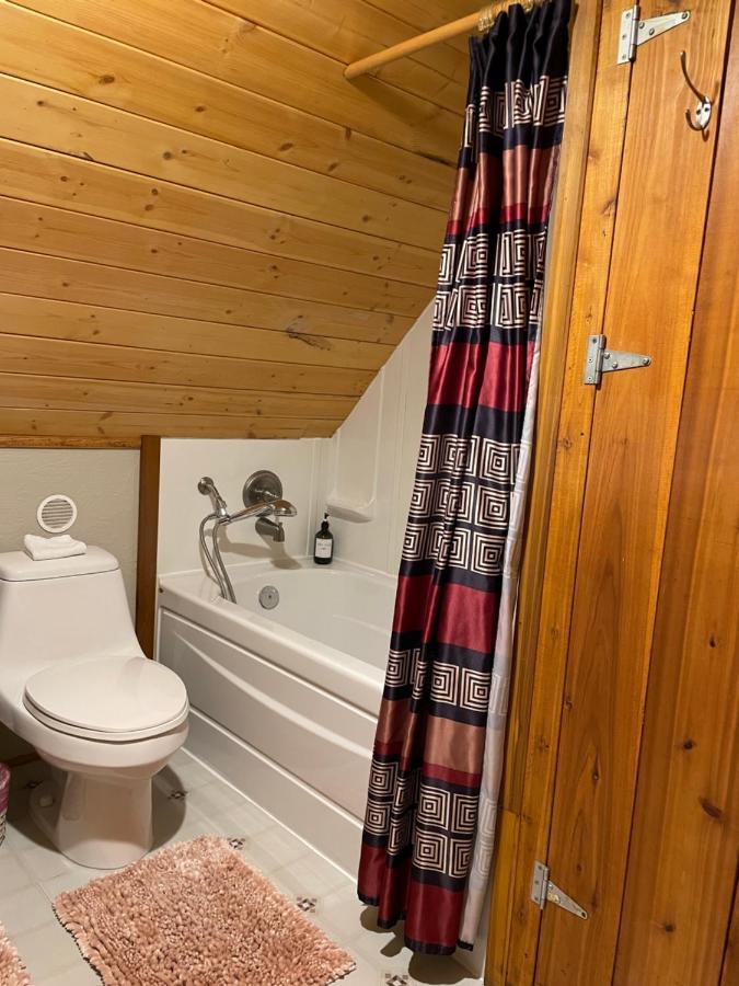 Luna Bed & Breakfast Ґранд-Форкс Екстер'єр фото