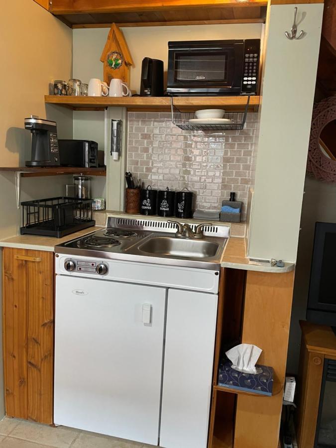 Luna Bed & Breakfast Ґранд-Форкс Екстер'єр фото