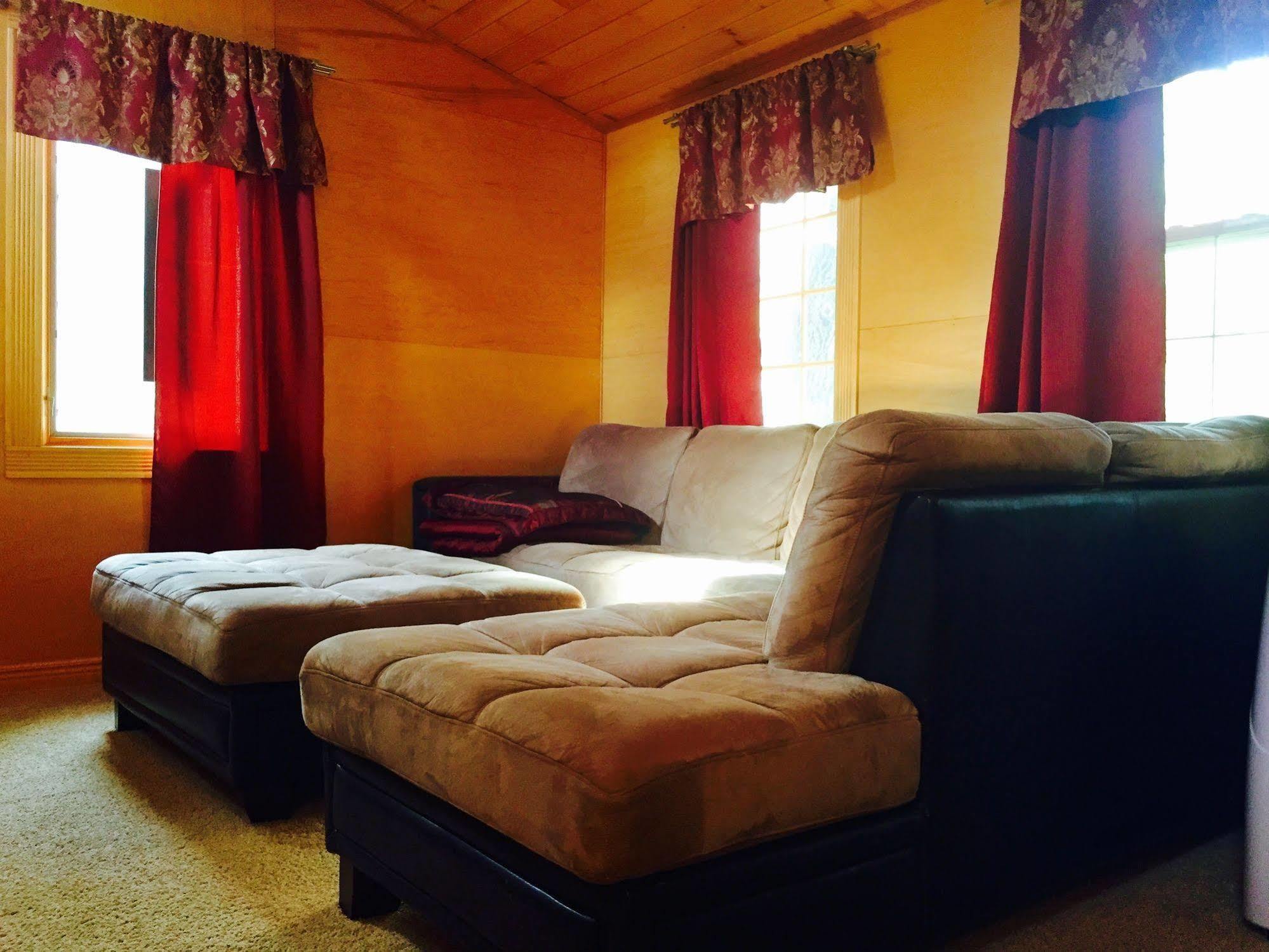 Luna Bed & Breakfast Ґранд-Форкс Екстер'єр фото